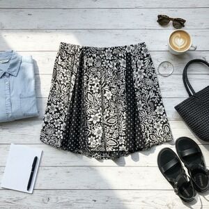Floral Print Skort Black and White Elastic Waist‎ Flowy Shorts Skirt